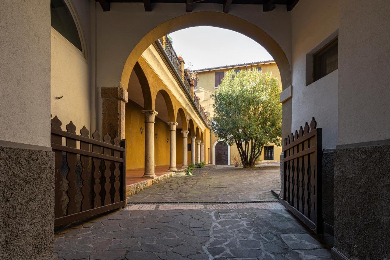 Appartamento Agata San Felice del Benaco Exterior photo